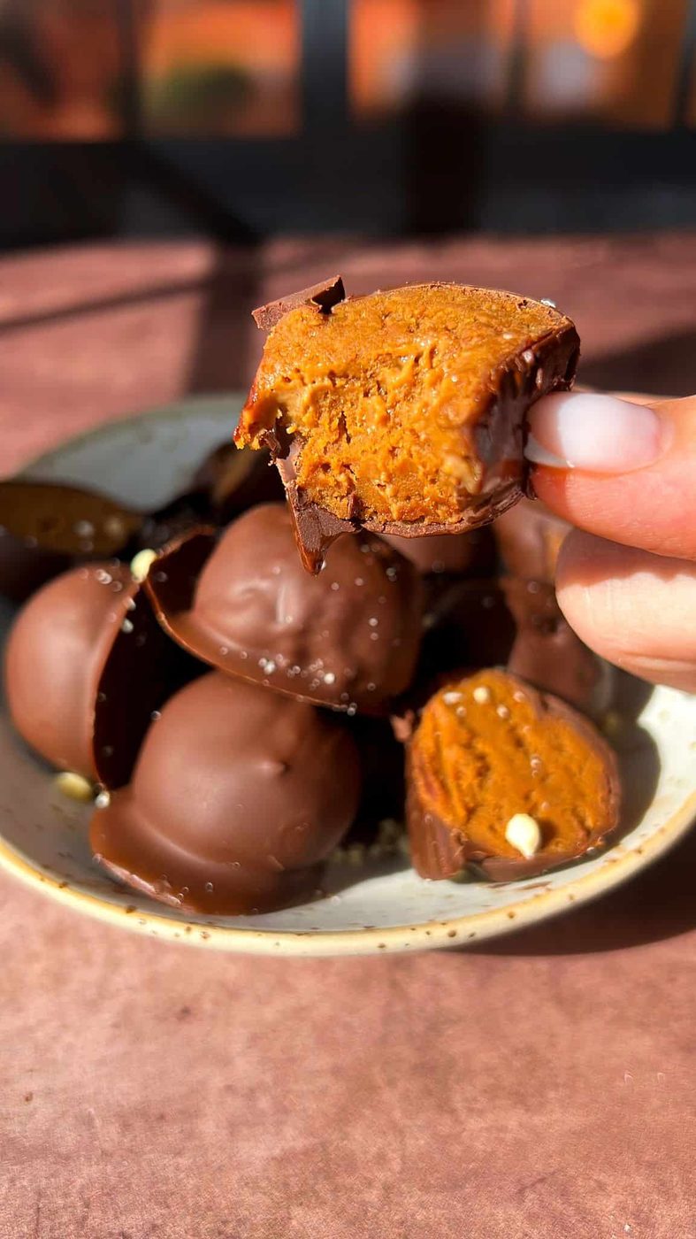 3 Ingredient Peanut Butter Balls