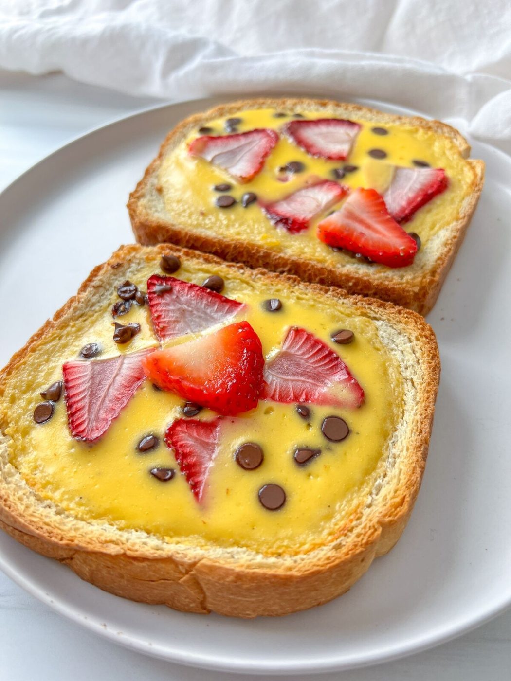 Custard Yogurt Toast