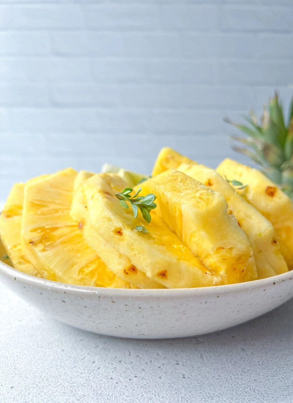 Cut a Pineapple