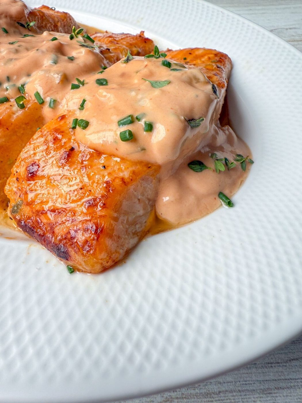 Mac Sauce Salmon