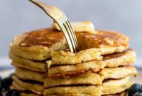 Perfectly Fluffy Buttermilk Pancakes