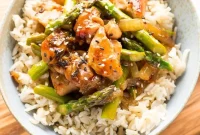 Vibrant Ginger Chicken Asparagus Stir-Fry