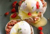 Tuscan Benedict