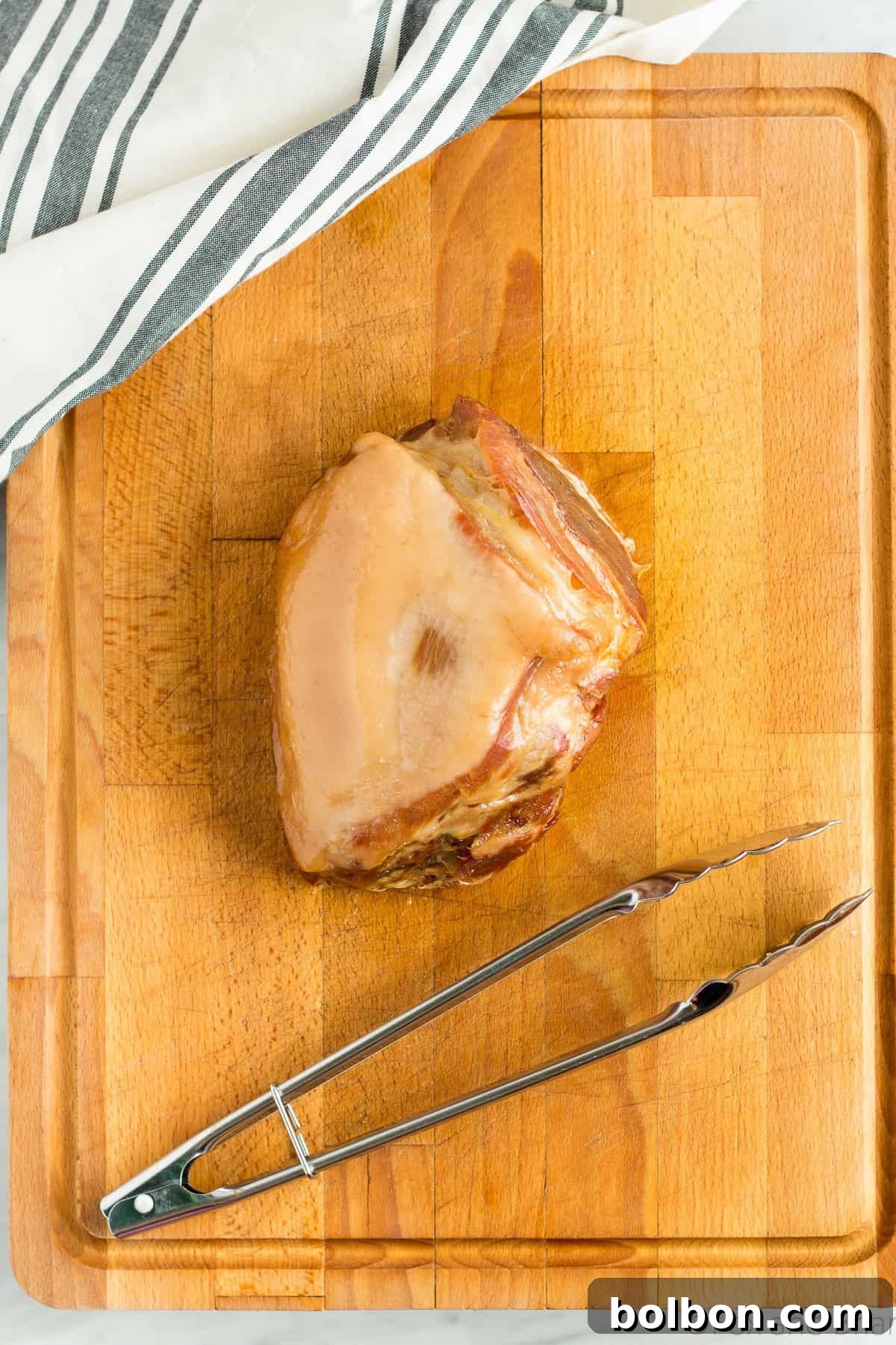 Hands-Off Slow Cooker Pulled Pork 5 Shredded slow cooker pulled pork, ready to serve